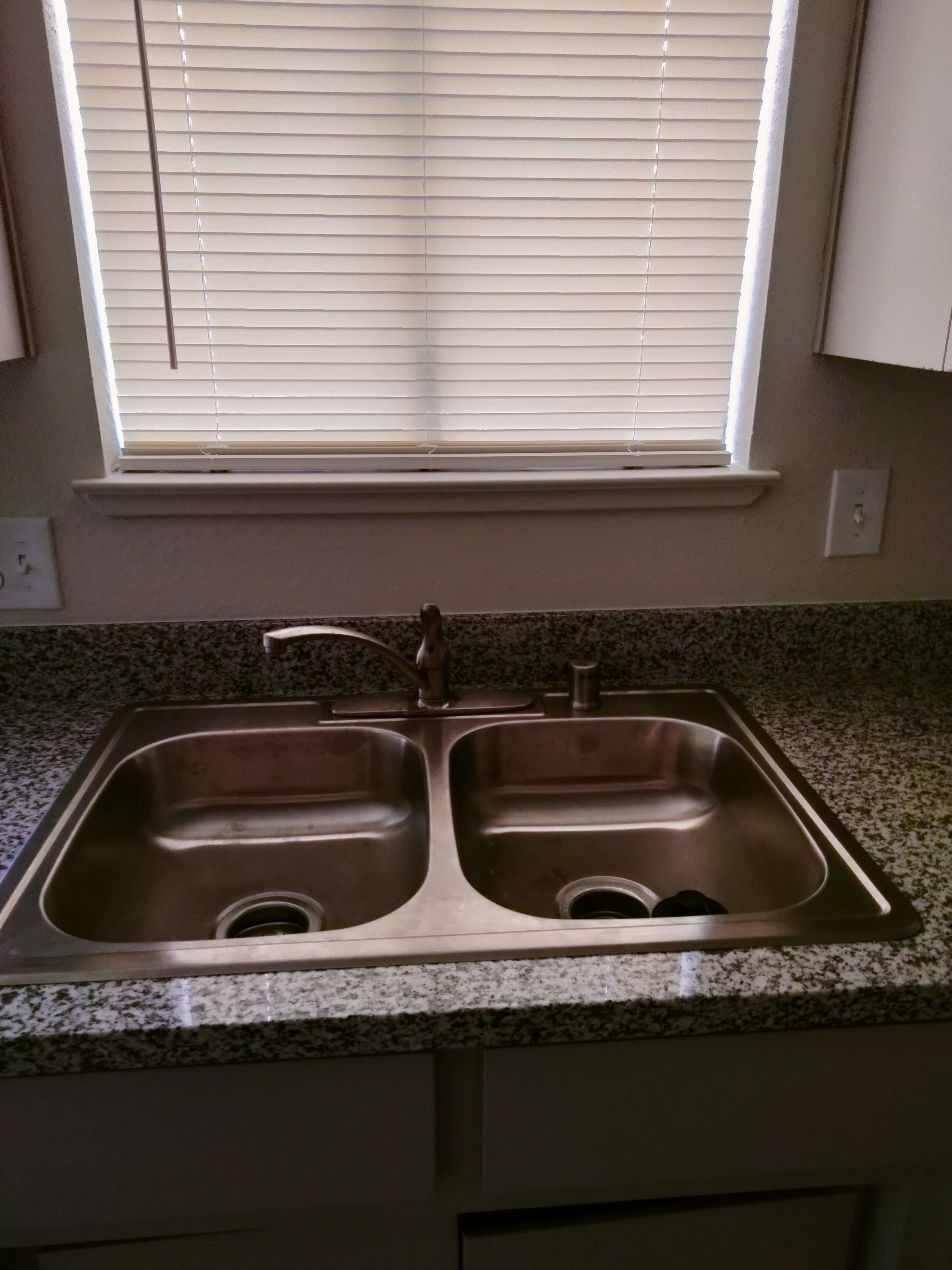 Additional photo of 521 E Elm Street rental property